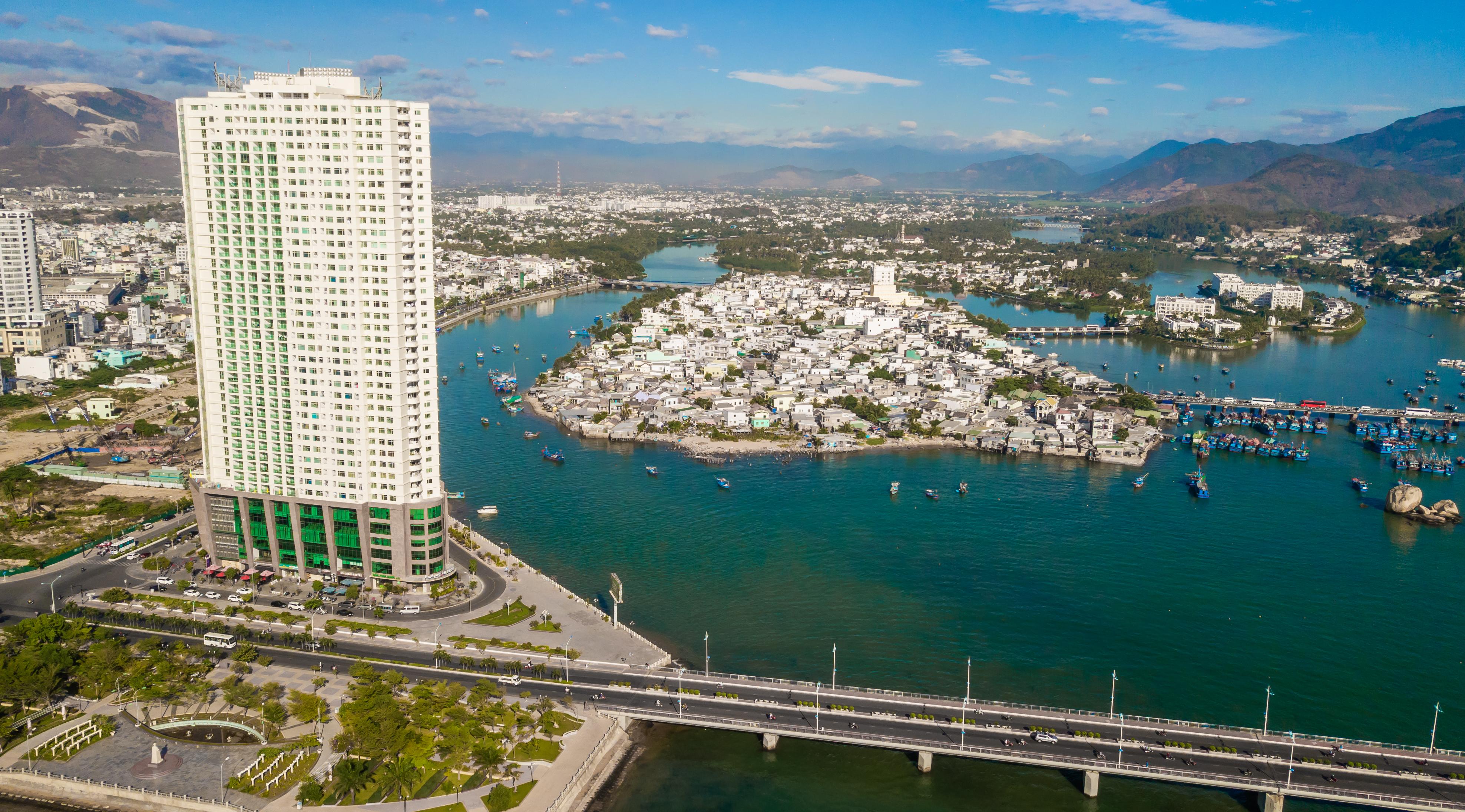 Отель Muong Thanh Luxury Khanh Hoa 5*